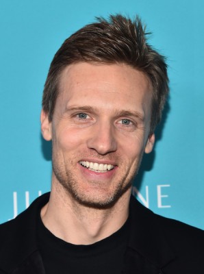 2016-04-06 21-24-00